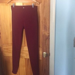 Ribbed maroon leggings